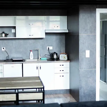 アパート Pod Zamkiem Łapalice