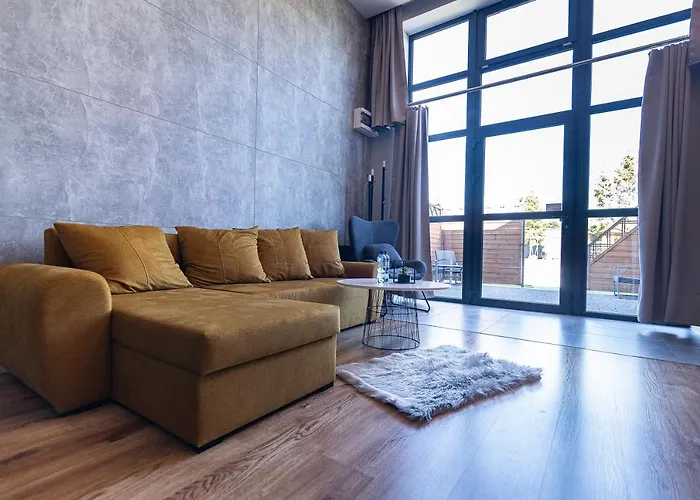 Pod Zamkiem Lapalice